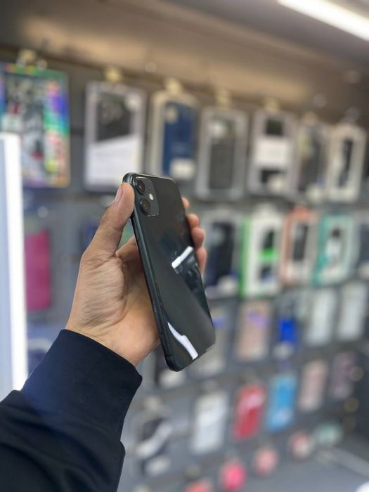 Iphone 11 64gb.  .