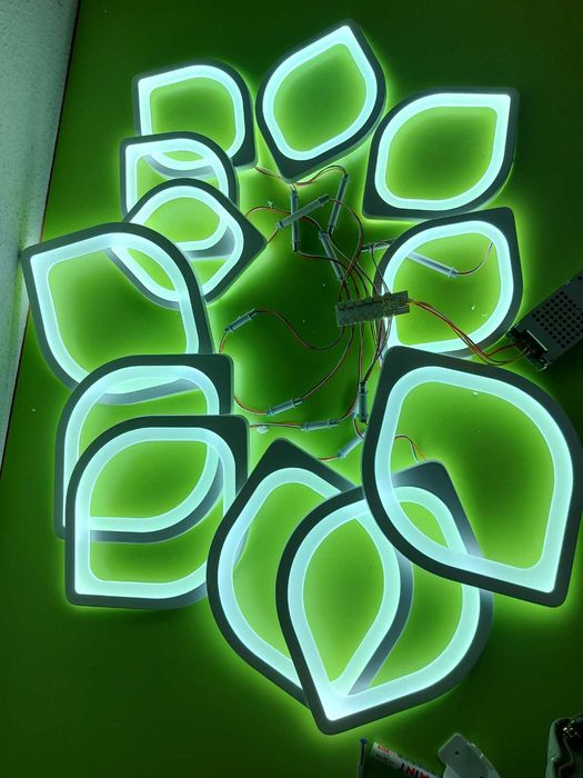 Димируема LED лед полилей лампа Модерна, форма на цвете, дистанционно