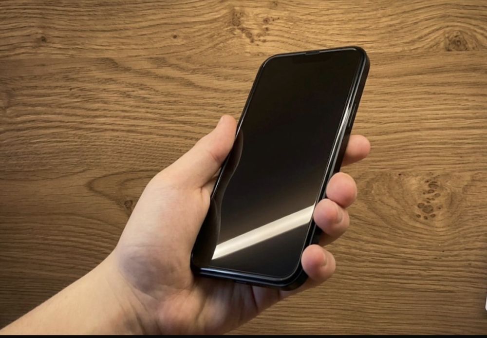 iPhone 12 идиальное состояние торги есть