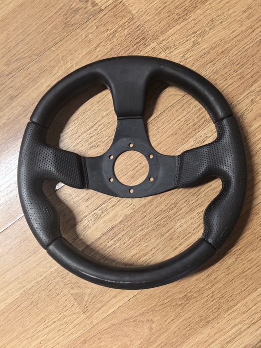 Спортни волани за кола