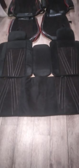 Продам чехлы на авто