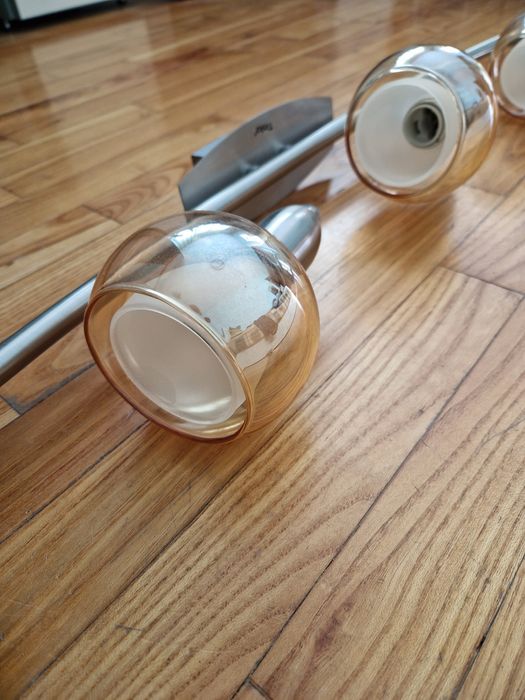 Осветително тяло тройка