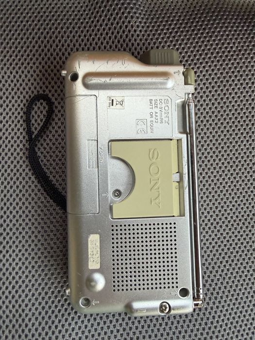 Radio  portabil SONY ICF-M33 RDS