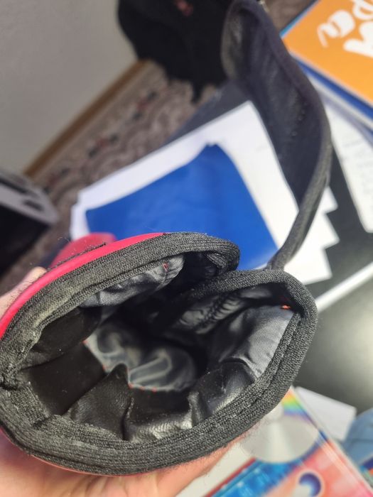 Боксёрские перчатки