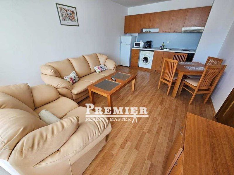 Продава се Двустаен апартамент в к.к. Слънчев бряг - 62 кв.м за 1420 €/кв.м - Снимка #5