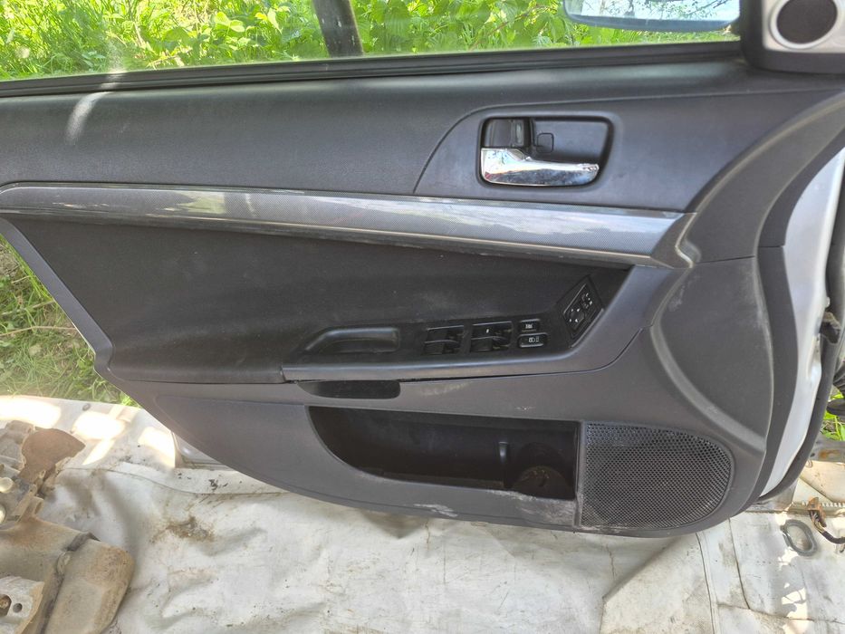 Mitshubishi Lancer Usa stanga dreapta fata spate Motor 2.0 pd tdi 140cai cutie de viteza 6 trepte