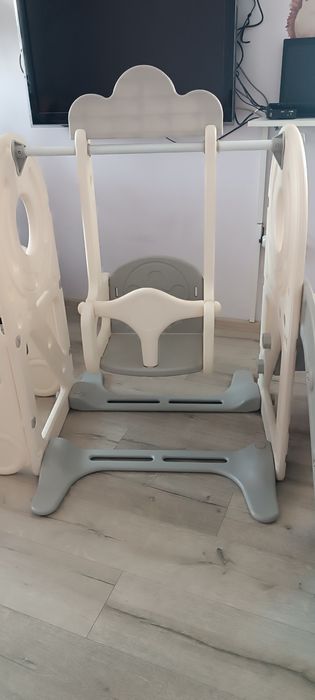 Детская горка с качелей