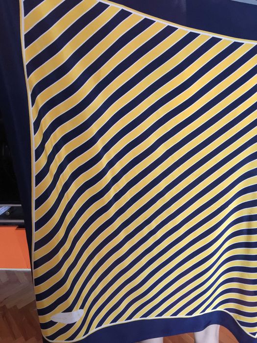 Копринен винтидж шал Etienne Aigner