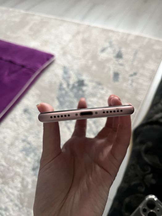 Продам Iphone 7. 32 Gb