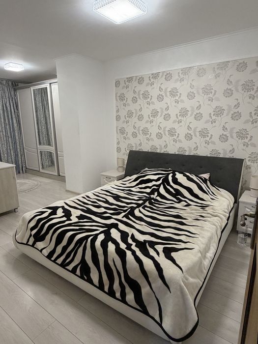 Inchiriez apartament cu 2 camere Arad Plaza