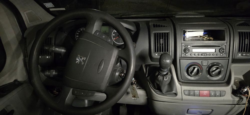 Peugeot boxer Кемпер 3.0 hdi