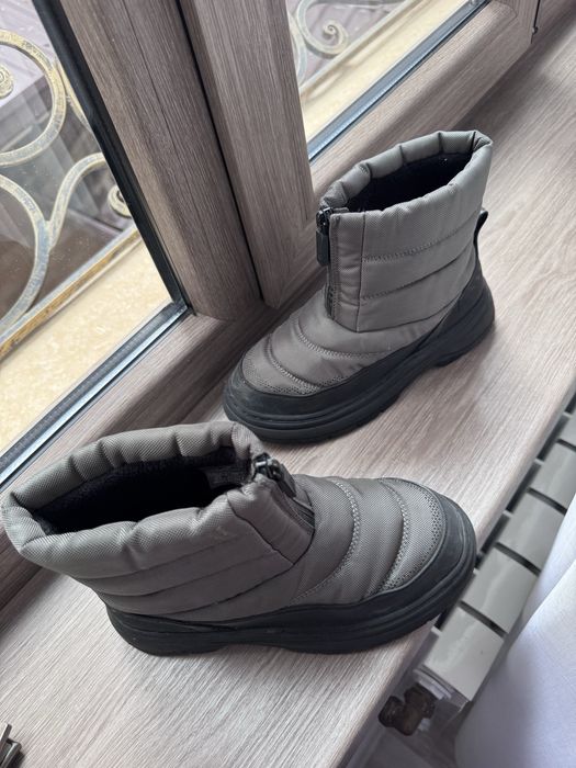 Сапоги новые зимние детские Zara 35 . 1 раз б/у