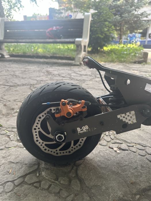 Продавам Kukirin G4