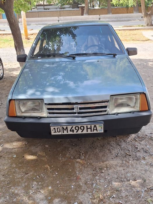 Lada 99 год 2001
