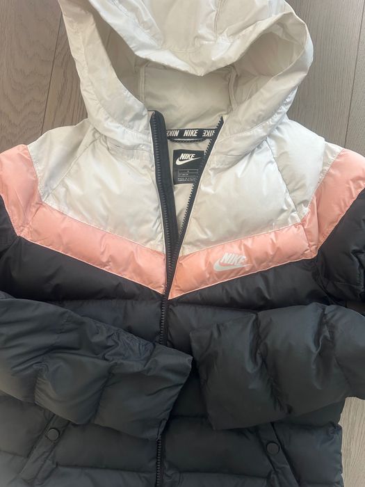 Яке Nike за момиче-зимно