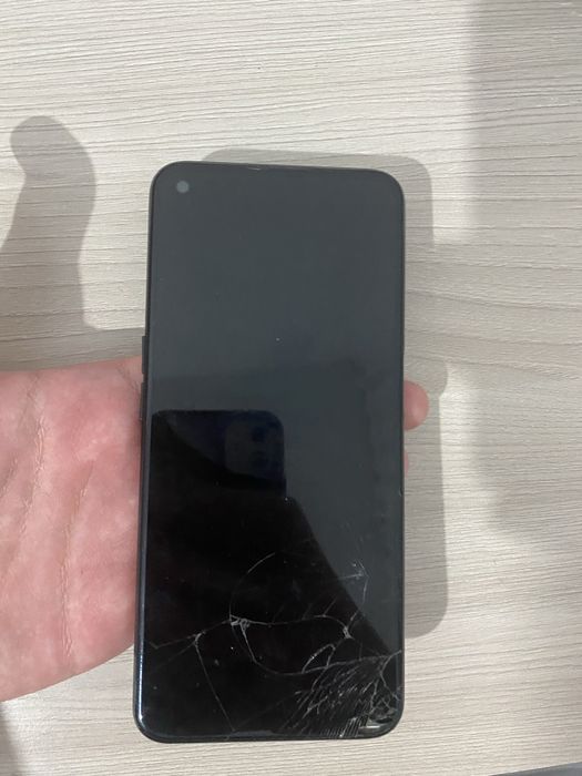 Продам Oppo A55 в хорошем состоянии