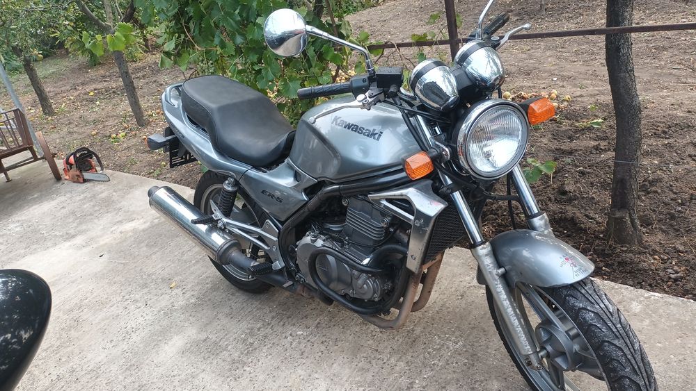 Kawasaki zzr și er5