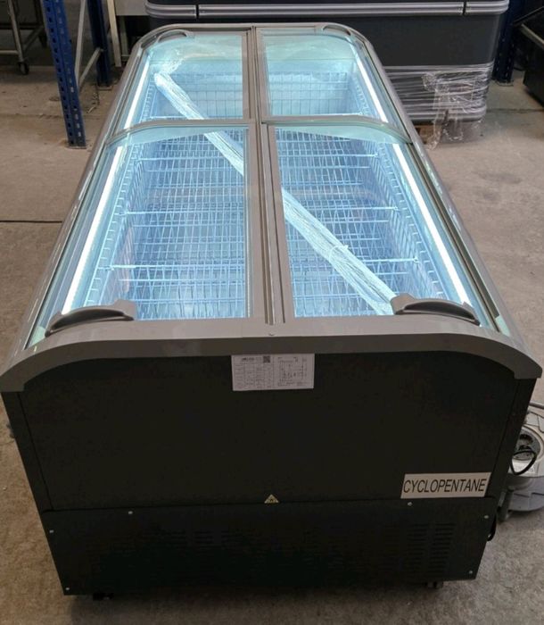 Островен фризер Sofia 200 U Island +/- plug in