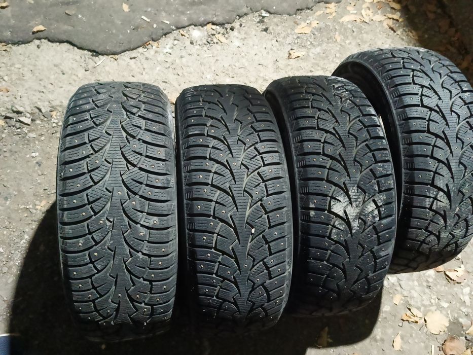 Продам зимние шины в отличном состоянии