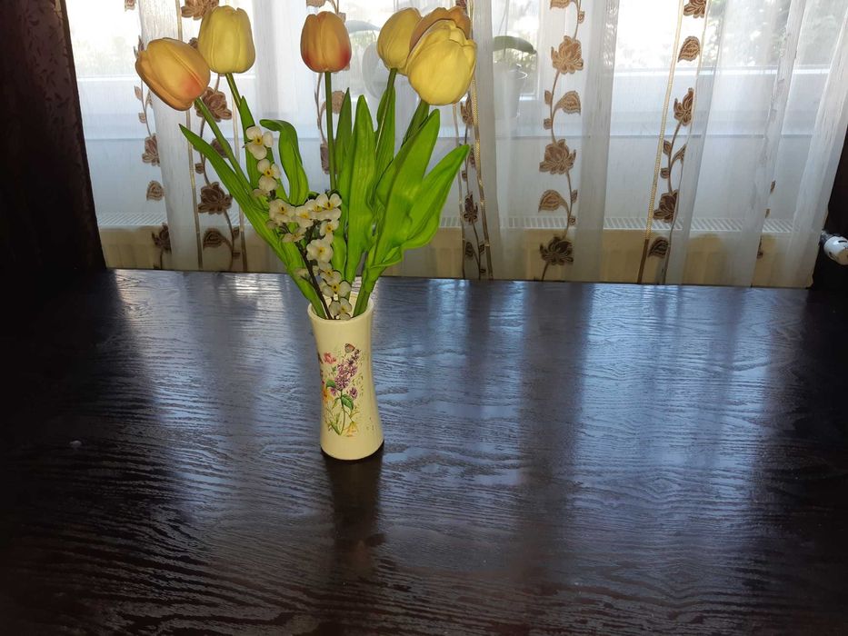 Vând masă lemn masiv