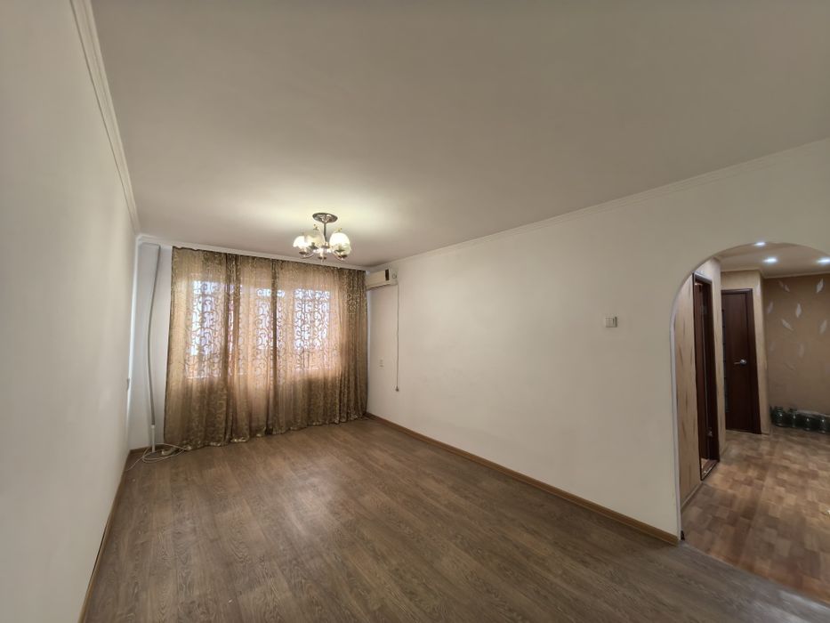 2к.кв р-н Детский Товар