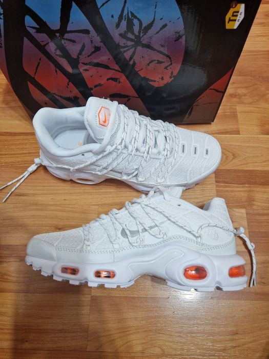 Adidasi Nike utiliti original