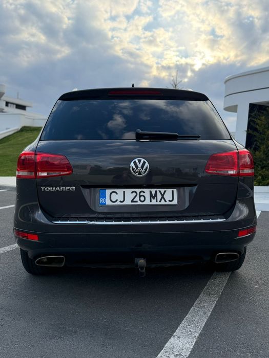 VW Touareg V6 3.0 an 2012 suspensie pneumatica