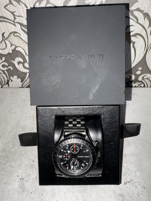 Продаются часы Filippo Loreti sport pilot