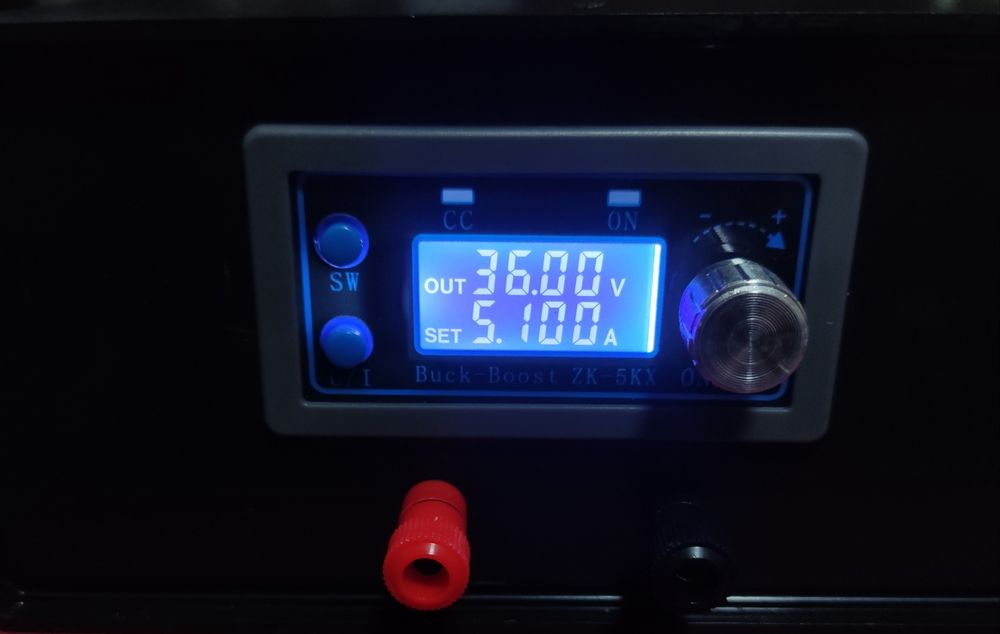 Лабораторно захранване