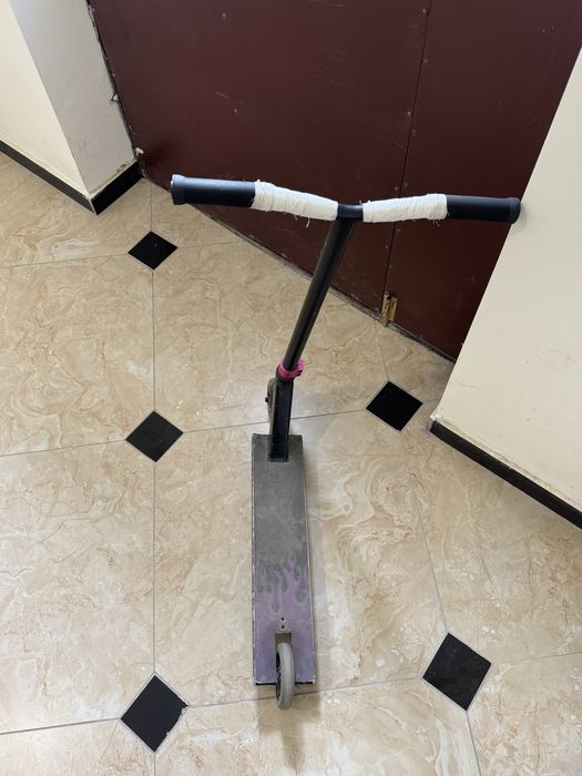 Продам трюковой самокат