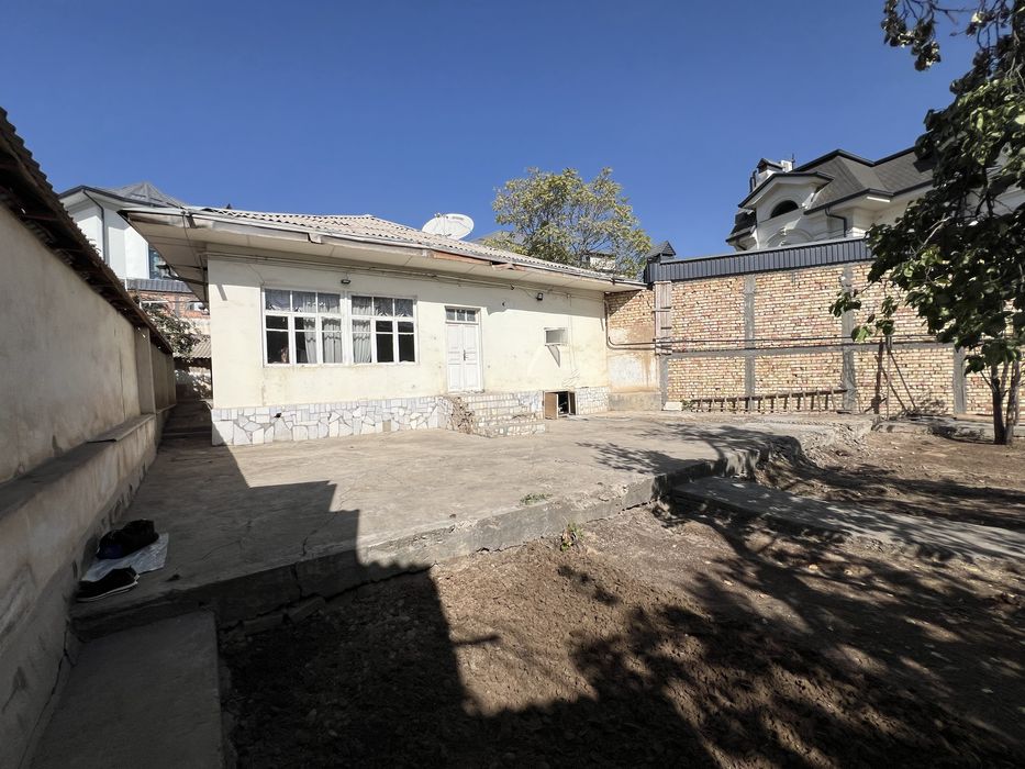 Участок 5.2 соток центр луначарского цена 260000 у.е