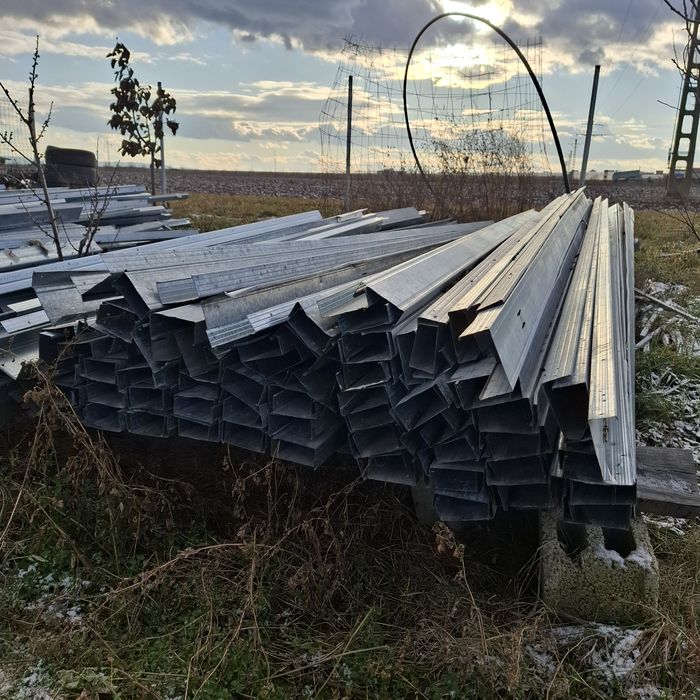 Vând profile pentru rigips...proful de 100 la 4 și 4.5 ml  /