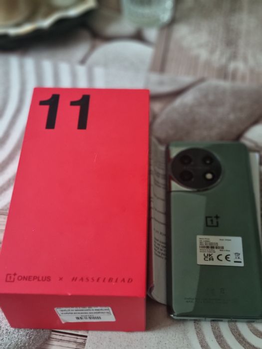 One plus 11 16gb ram 512