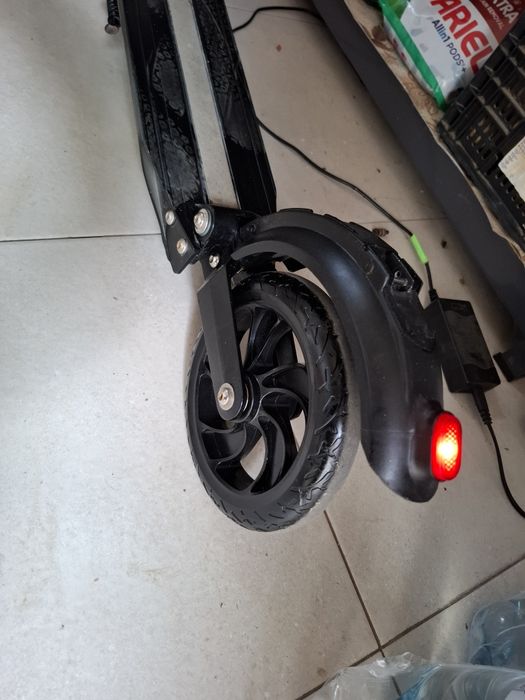 Trotinetă electrică marca Kugoo S1 , 424 Km parcurși.