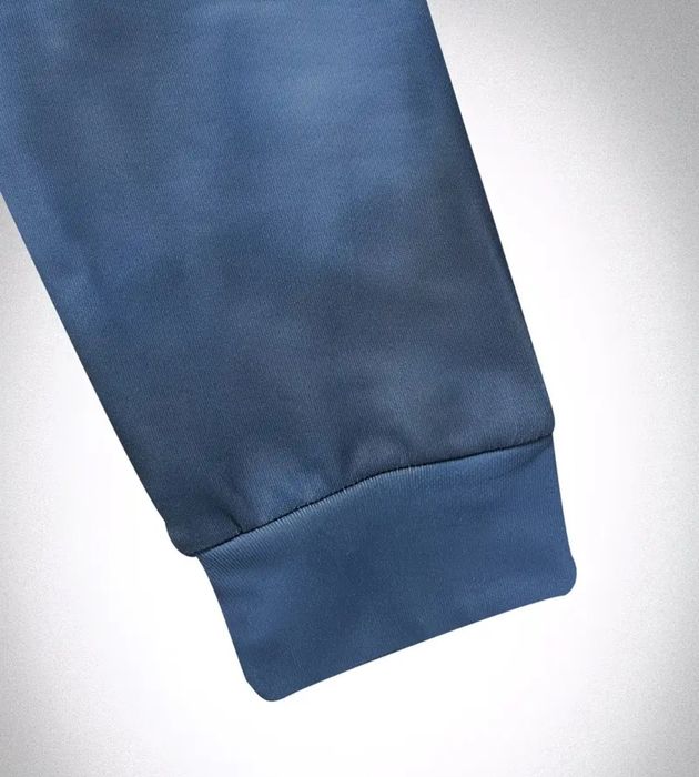 Куртка с капюшоном мужская