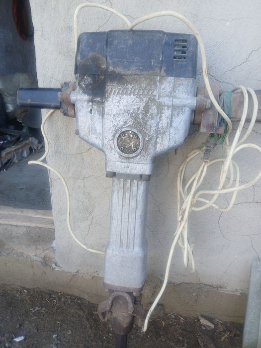 Adboynik xolati yaxshi rossiyski