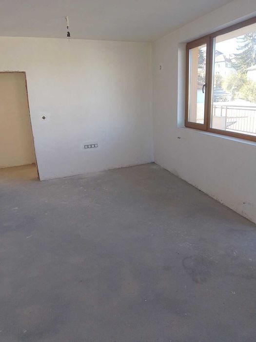 Продава се Тристаен апартамент в Разград, Център - 100 кв.м за 873 €/кв.м - Снимка #10