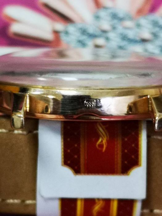 Часы Wostok золотые. Механика.