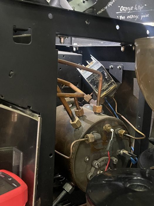 Продам Кофемашину