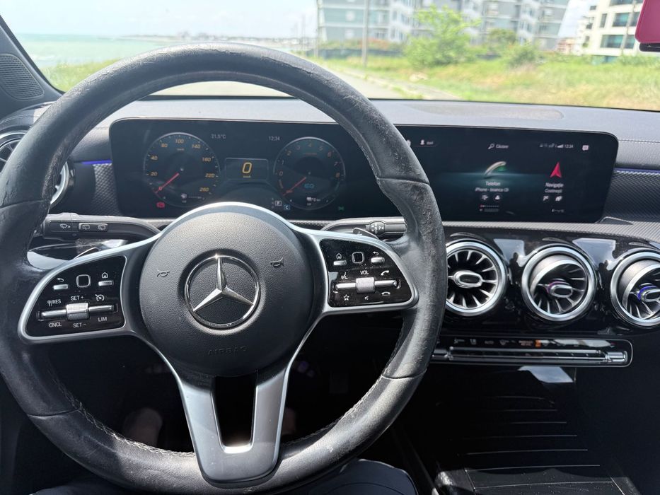 Mercedes-Benz CLA 250 Carte service