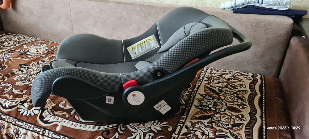 Продам автолюльку.