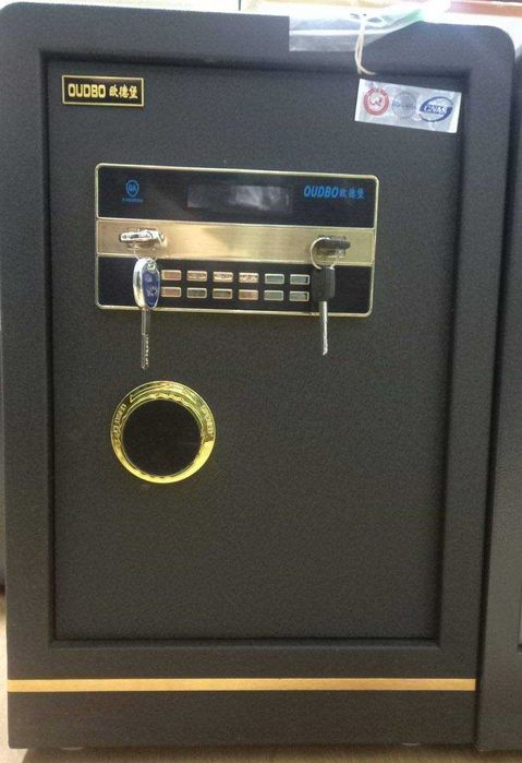 Сейф с электронным замком и сигнализацией! бесплатная доставка!