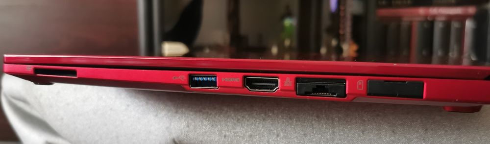 Laptop Fujitsu Lifebook U904 i7-4600U HDD 500GB 6GB RAM – pentru piese / reparație
