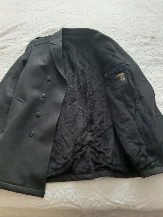 Продам пальто зимнее размер 48-50
