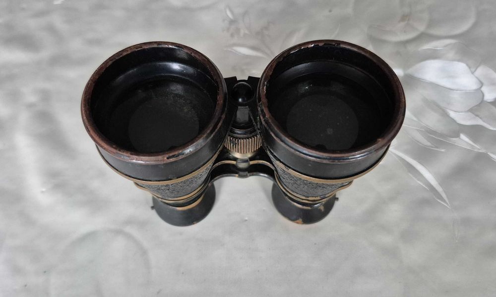 Binoclu vintage sovietic URSS, metalic, funcțional, stare bună