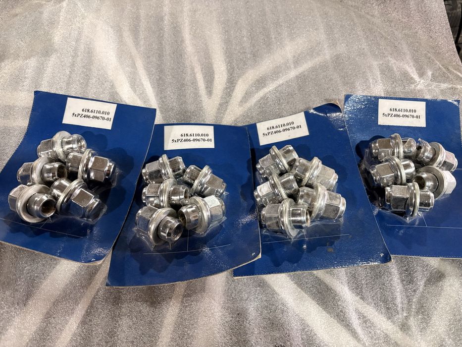 Piulițe/Prezoane pentru roți Lexus, Toyota , Honda PZ406-09670-01