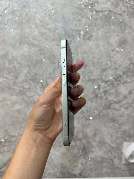 Продам или обменяю Iphone 15