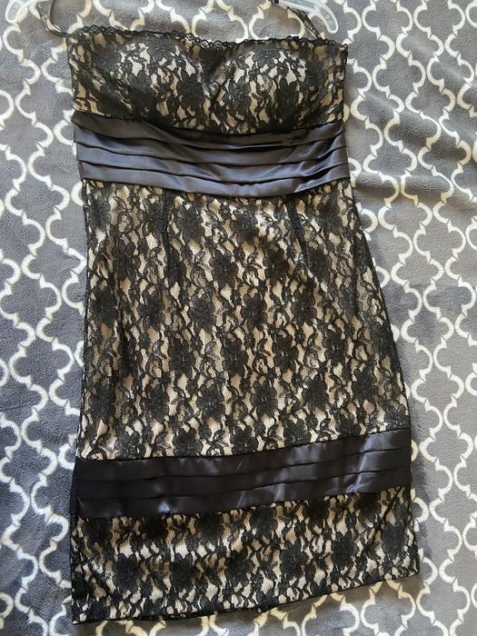 rochie neagra din dantela XOXO marimea M