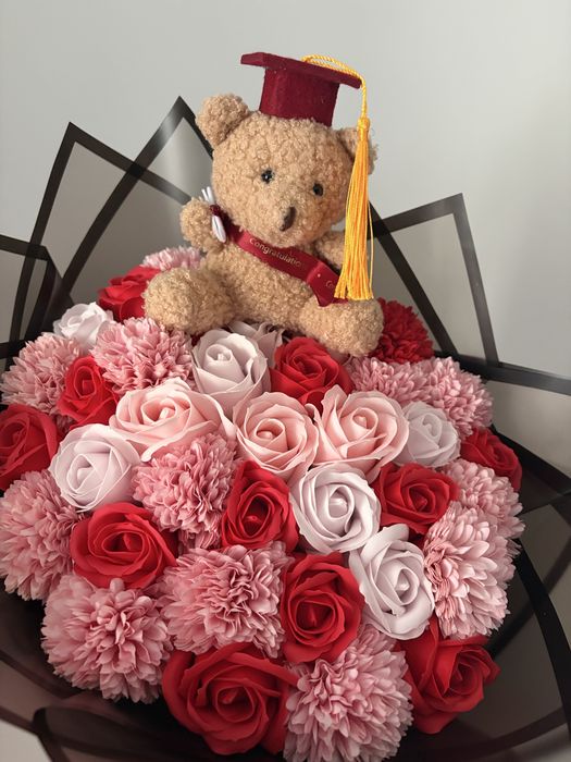 Buchet mix trandafiri dalii absolvire