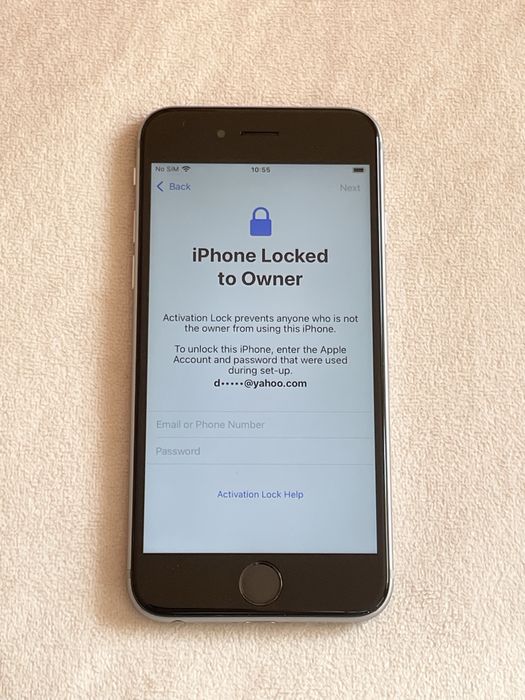 Телефон iPhone 6S